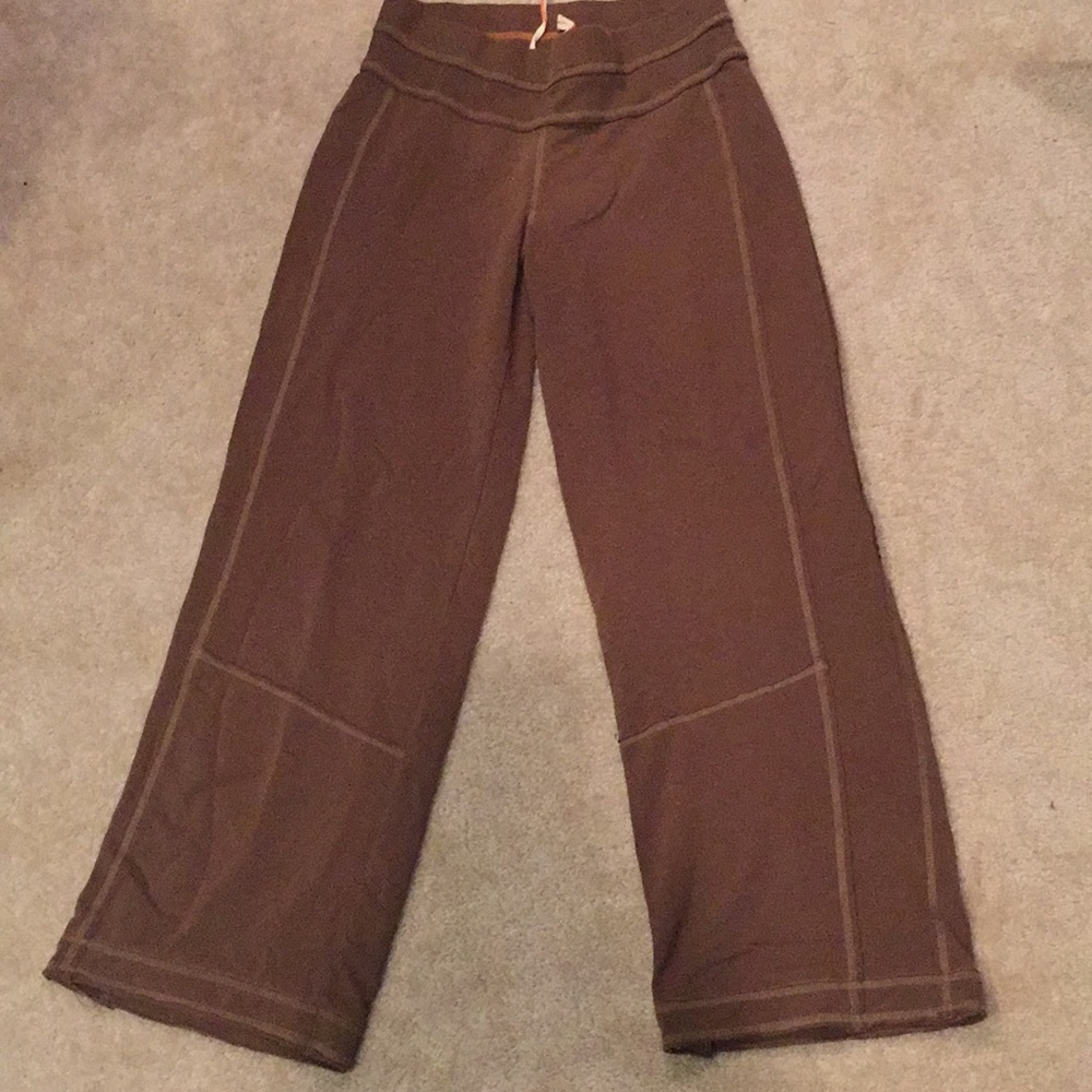 LUCY olive/brown athleisure yoga sweatpant Soft